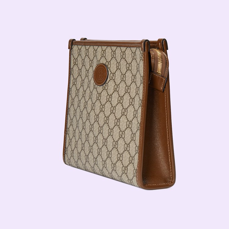 672956.92TCG.8563.002.100.0000.Light Beauty case with Interlocking G